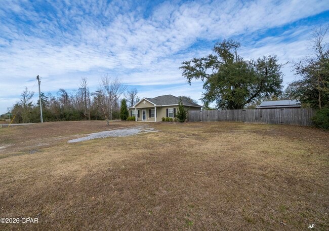 8821 John Pitts Rd in Panama City, FL - Foto de edificio - Building Photo