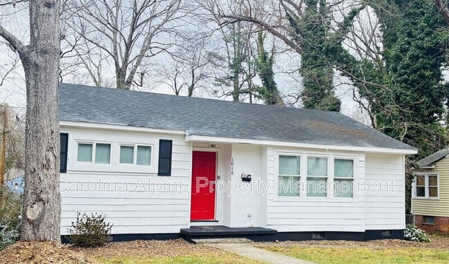 1016 W Mauney Ave in Gastonia, NC - Building Photo - Building Photo