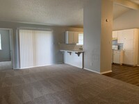 805 Orleans Dr - 8