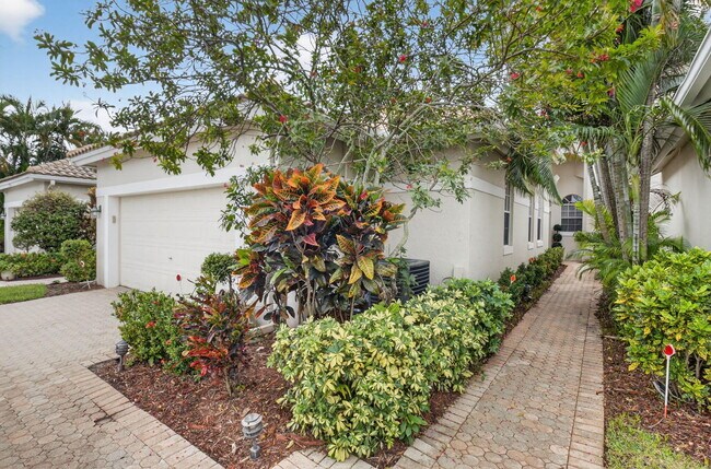 2500 NW 66th Dr in Boca Raton, FL - Building Photo - Building Photo