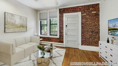 1538 Tremont St in Boston, MA - Foto de edificio - Building Photo