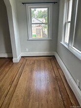 309 S Broadway, Unit 1 - Main Floor in Lindenhurst, NY - Building Photo - Building Photo