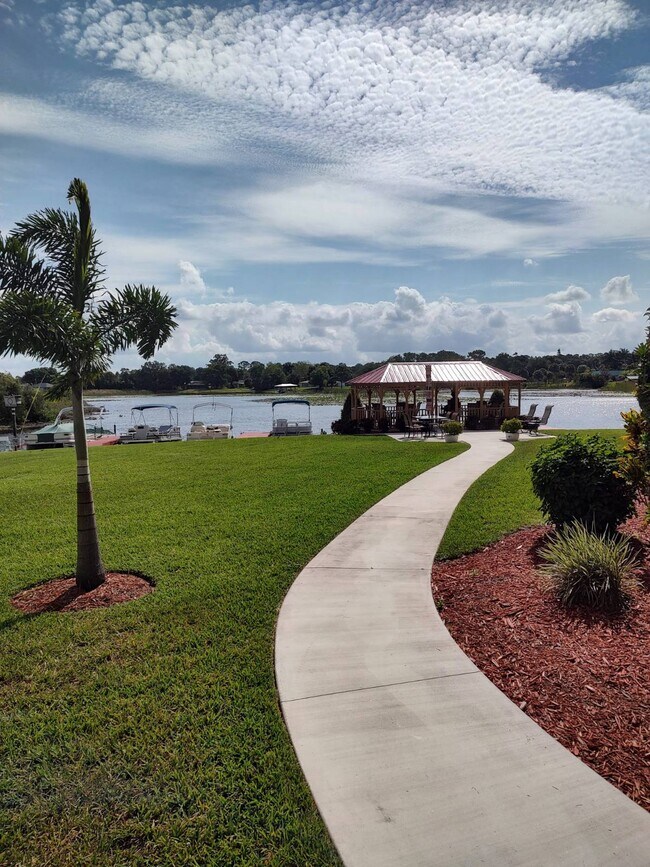 117 Country Club Dr in Lake Placid, FL - Building Photo - Building Photo