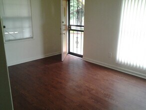 2944 W 12th Ave in Gary, IN - Building Photo - Building Photo