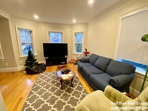 7 Acron Rd, Unit 1 in Brookline, MA - Building Photo - Building Photo