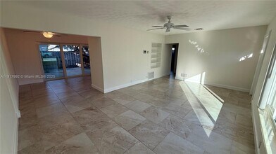 212 SW 13th St in Dania Beach, FL - Building Photo - Building Photo