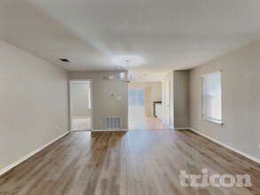 2726 Candle Ridge Dr in San Antonio, TX - Building Photo - Building Photo