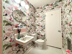 1325 Washington Ave in Santa Monica, CA - Building Photo - Building Photo