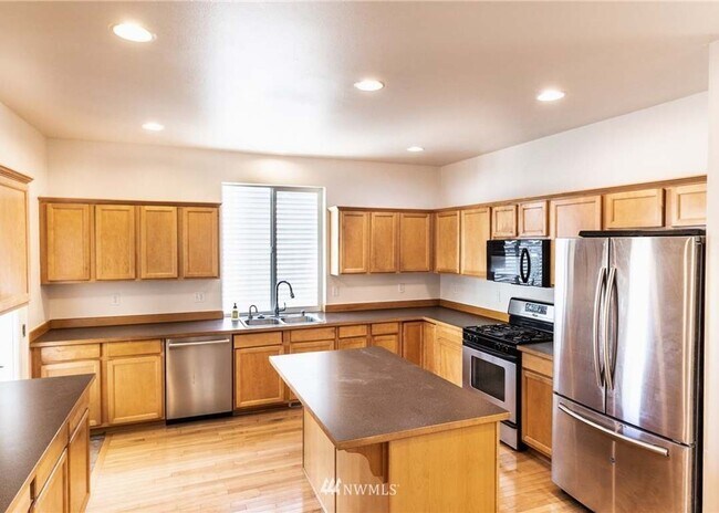 2602 88th Dr NE in Lake Stevens, WA - Building Photo - Building Photo