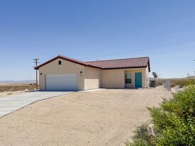 6935 Wilshire Ave in Twentynine Palms, CA - Building Photo