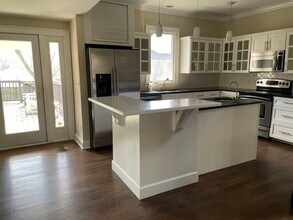 4707 Elkins Ave in Nashville, TN - Foto de edificio - Building Photo