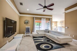 9036 Henry Rd in Ft. Myers, FL - Building Photo - Building Photo