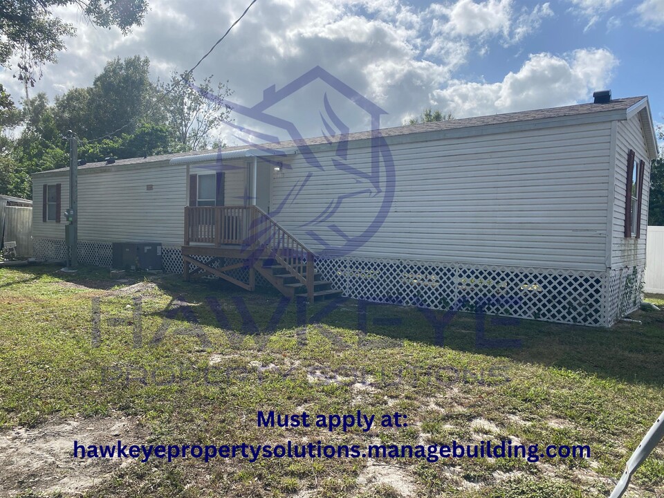 408 Senate St in Auburndale, FL - Building Photo
