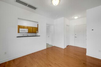 402 Main St in Armonk, NY - Building Photo - Building Photo