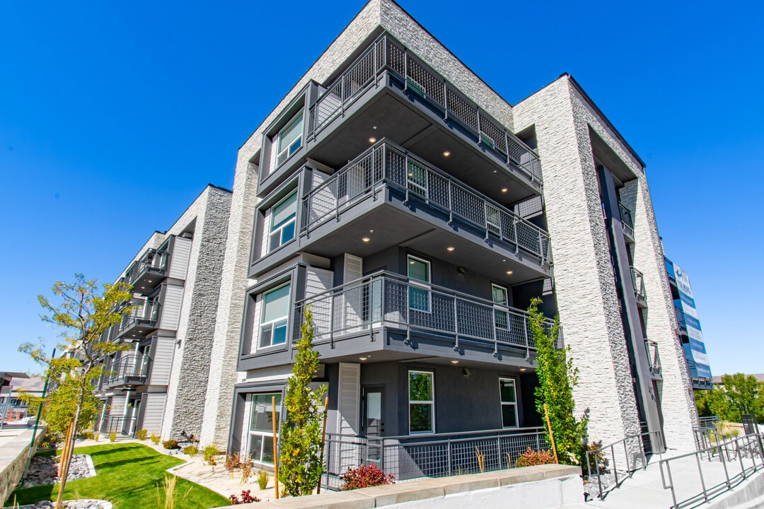 Stone Village Apartments in Reno, NV - Foto de edificio