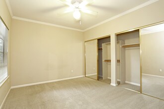 Governor's Terrace in Sacramento, CA - Building Photo - Interior Photo