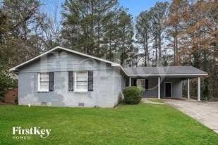 10799 Sanderling Ln in Jonesboro, GA - Building Photo