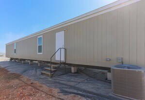 4705 S County Rd 1118 in Midland, TX - Building Photo