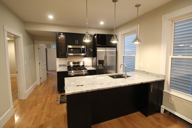 125 Princeton St, Unit 1