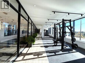 3071 Trafalgar Rd in Oakville, ON - Building Photo - Building Photo