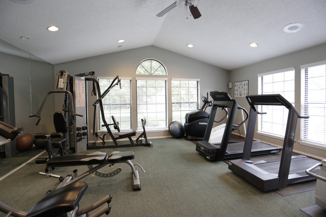 Three Lakes Apartments in Overland Park, KS - Foto de edificio - Interior Photo