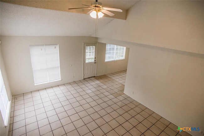 113 Crest Dr in San Marcos, TX - Building Photo - Building Photo