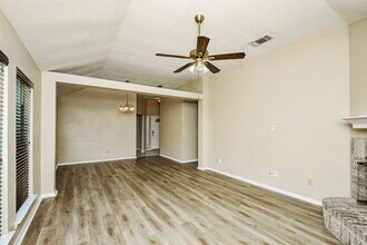 840 Voltamp Dr in Fort Worth, TX - Building Photo - Building Photo