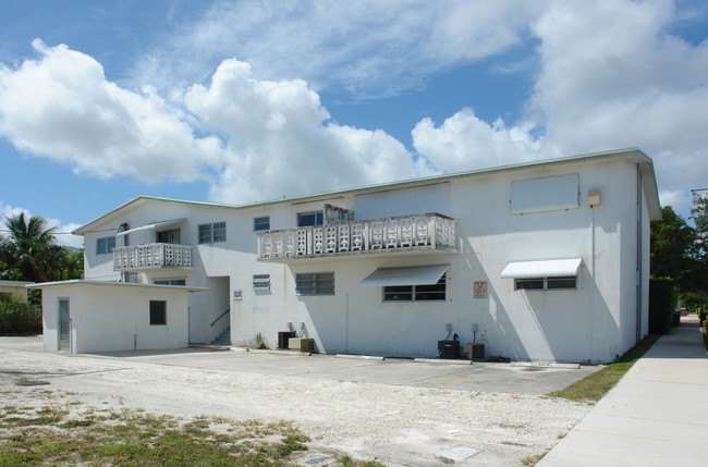 606 S C St in Lake Worth, FL - Foto de edificio - Building Photo