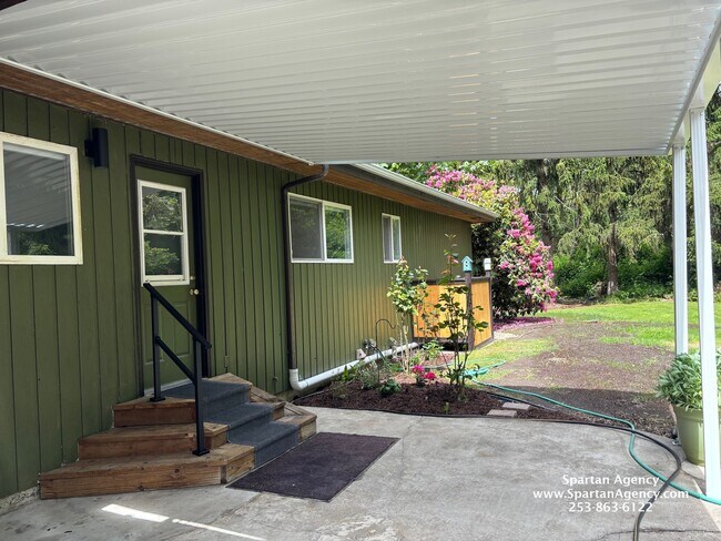 2405 S Meridian in Puyallup, WA - Building Photo - Building Photo