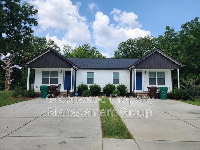 property at 414 Whiteoak St