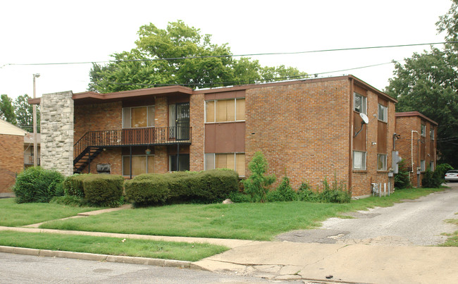 30 N Idlewild St in Memphis, TN - Foto de edificio - Building Photo