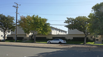 6110 Cedar Blvd Apartments