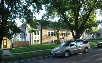 Capitol Hill Apt in Des Moines, IA - Building Photo - Building Photo