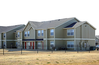 River Pointe Apartments in Wagoner, OK - Building Photo - Building Photo