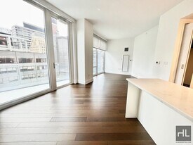 East 44th Street in New York, NY - Building Photo