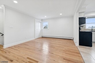 3 Witherspoon St in Nutley, NJ - Building Photo - Building Photo