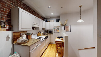 94 Prince St, Unit 3 in Boston, MA - Building Photo - Building Photo