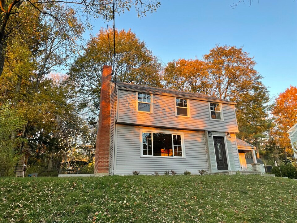 206 Eastwood Ave in Ithaca, NY - Building Photo