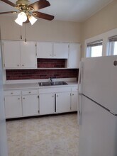 2102 Chesterland Ave, Unit 2 in Lakewood, OH - Building Photo - Building Photo