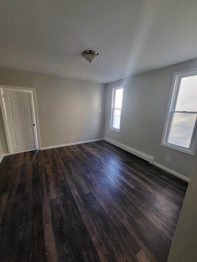 100 Schley St in Newark, NJ - Building Photo - Building Photo