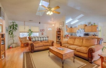 449 Silver Leaf Dr in Oroville, CA - Building Photo - Building Photo