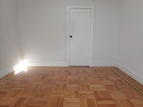 663 E 94th St in Brooklyn, NY - Foto de edificio - Building Photo