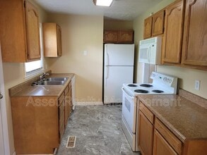 101 Sheridan Cir in Oak Ridge, TN - Building Photo - Building Photo