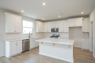 5401 Zinnia Ln in Nashville, TN - Building Photo - Building Photo