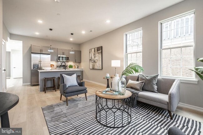 property at 713 S Mildred St