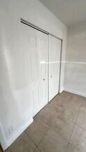 101 NE 41st St in Oakland Park, FL - Building Photo - Building Photo