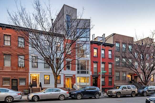 140 Degraw St in Brooklyn, NY - Building Photo - Building Photo