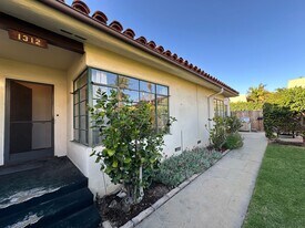 1310-1312 Bath St in Santa Barbara, CA - Building Photo