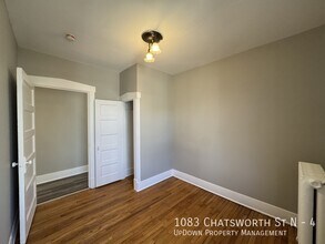 1083 Chatsworth St N in St. Paul, MN - Building Photo - Building Photo