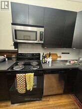 678 Huron St in Toronto, ON - Building Photo - Building Photo